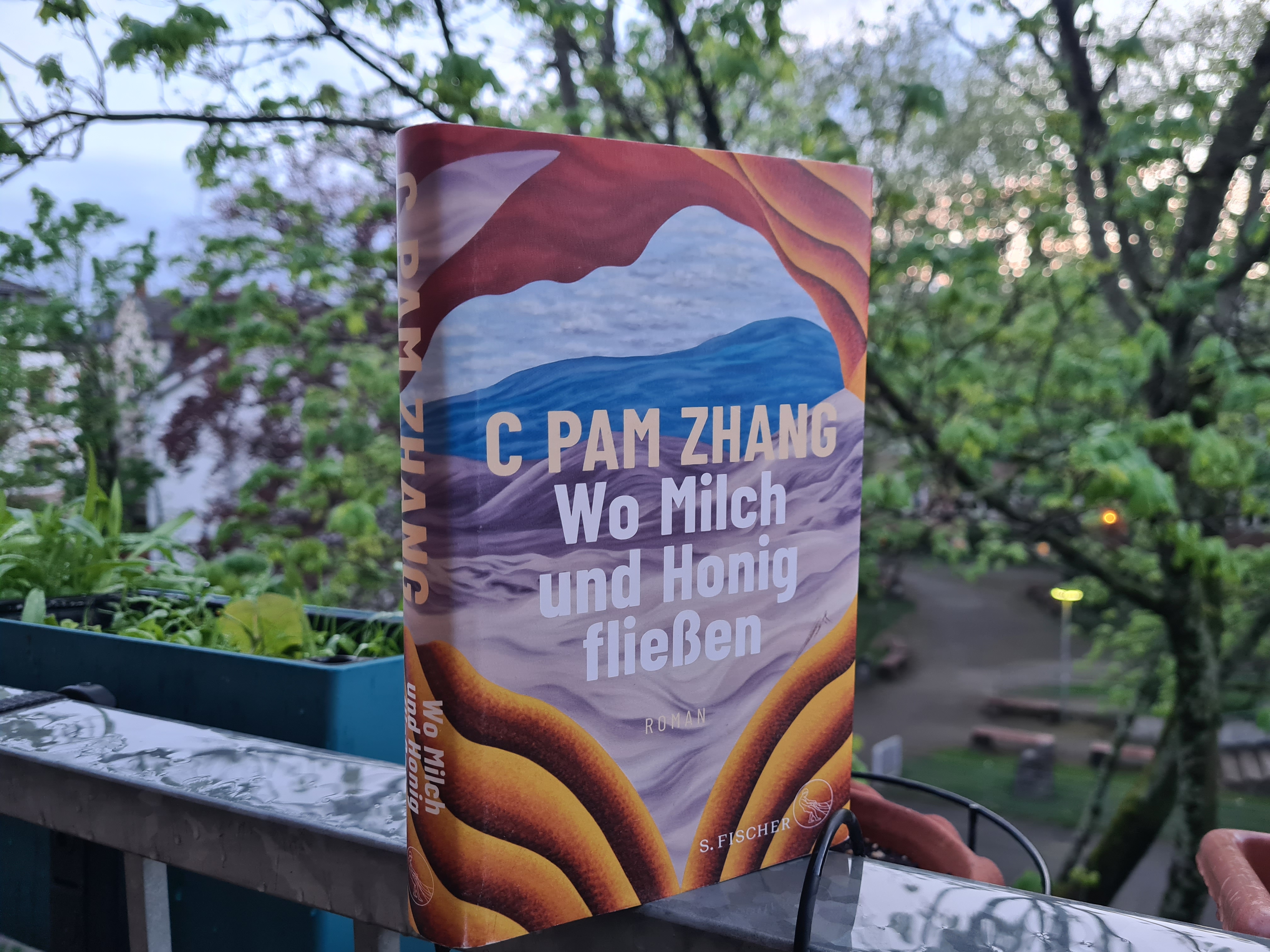 C Pam Zhang Wo Milch und Honig fließen Radio Dreyeckland